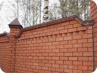 Кладка забора из кирпича Кладка забора из кирпича